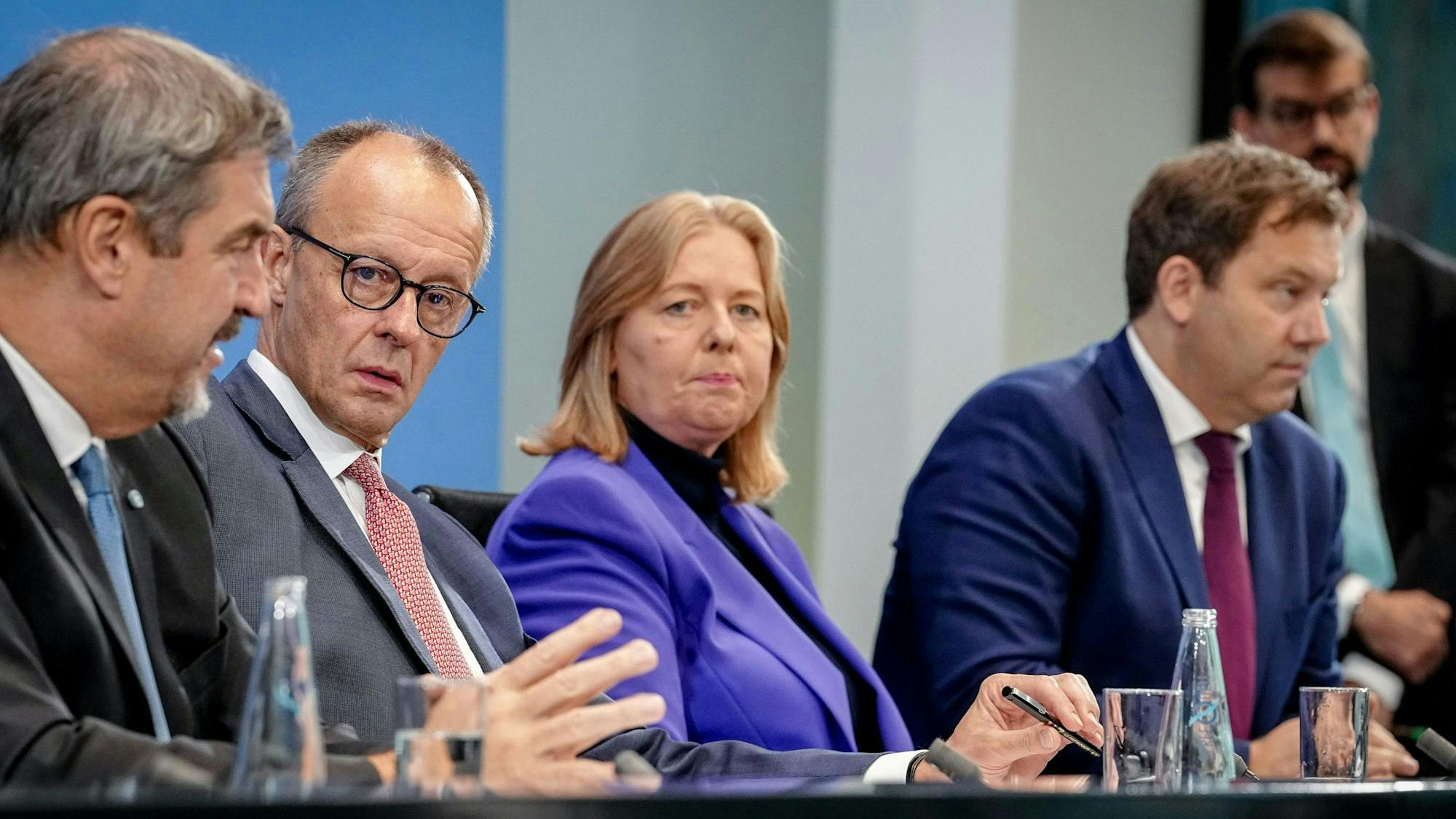 Unionen presser på for billigere strøm og nye gaskraftværker