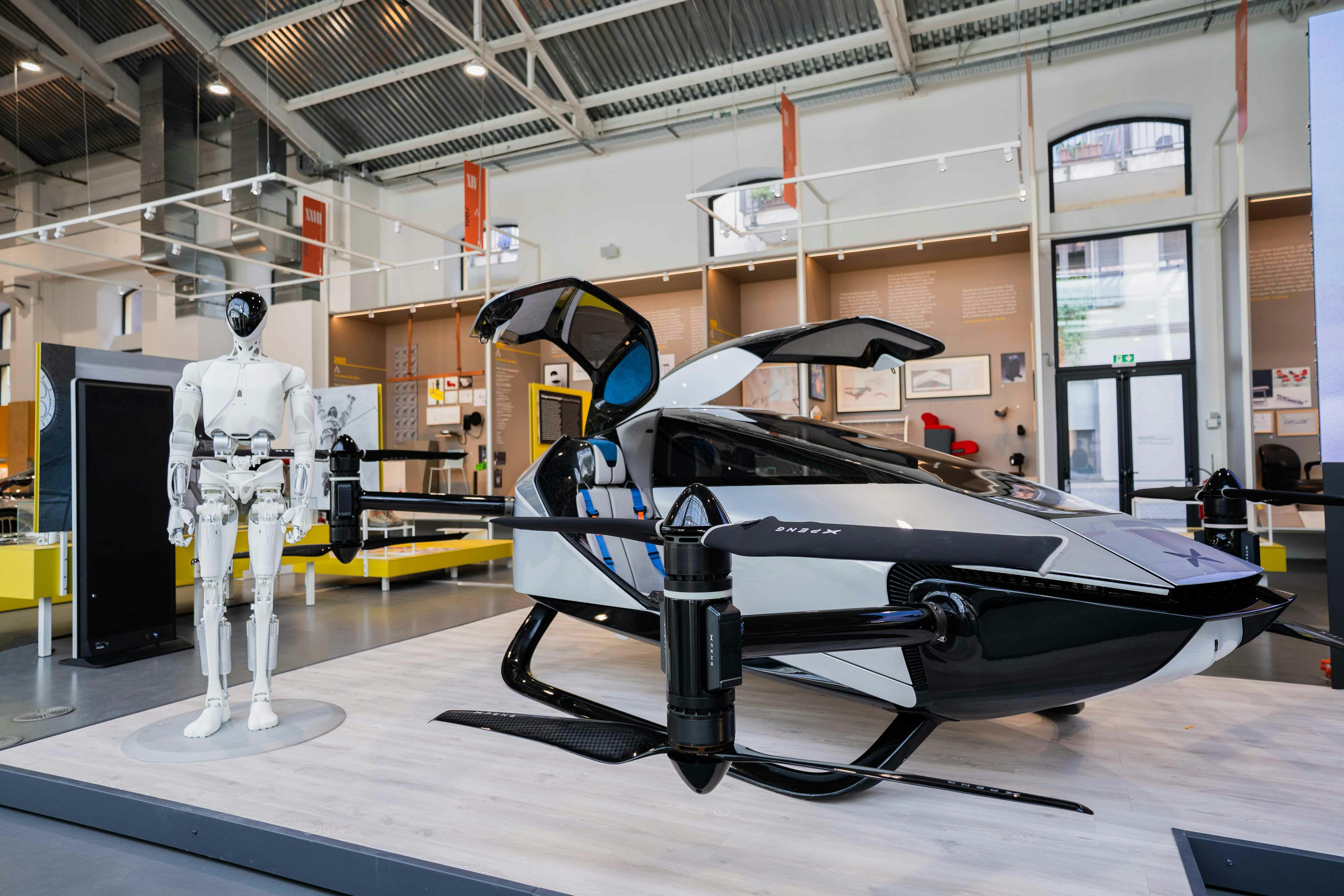 Xpeng challenges Tesla: AI offensive, robotaxis, and flying cars