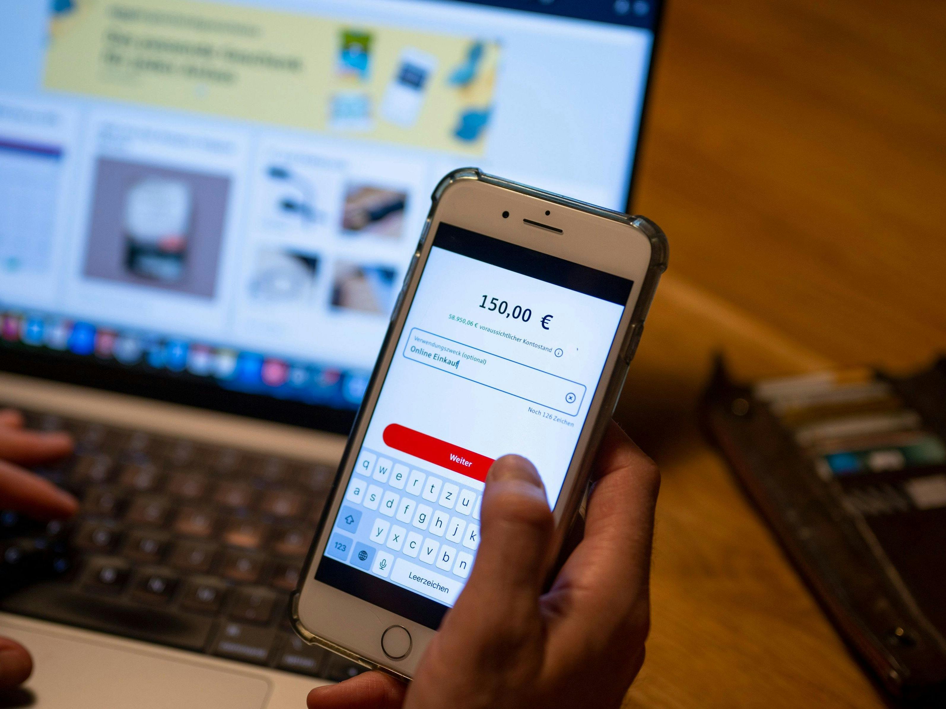 Kurz vor Jahresende: Kāpēc DB un Postbank bankas streiko?