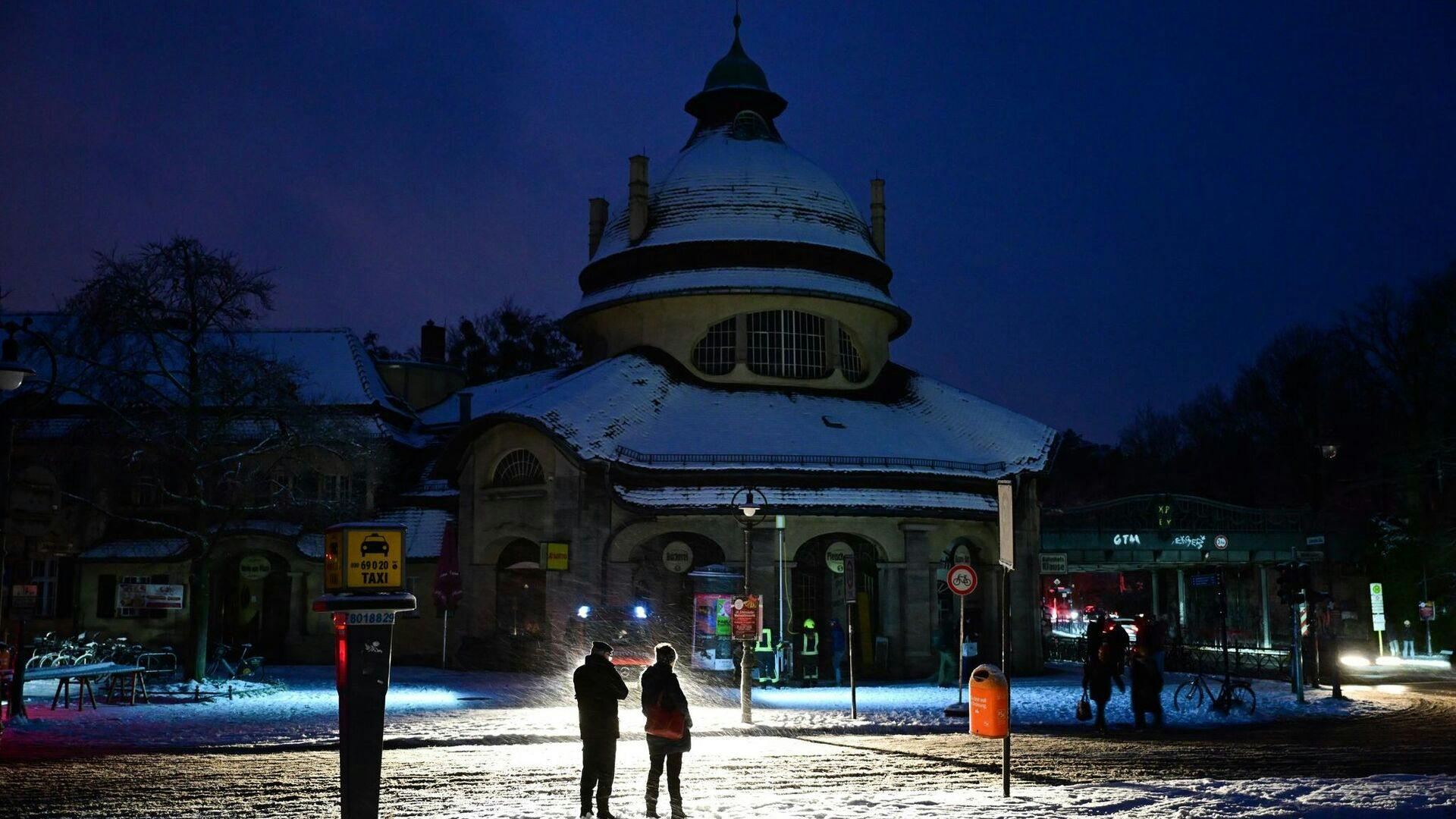 Berlino al buio: un incendio paralizza 45.000 famiglie