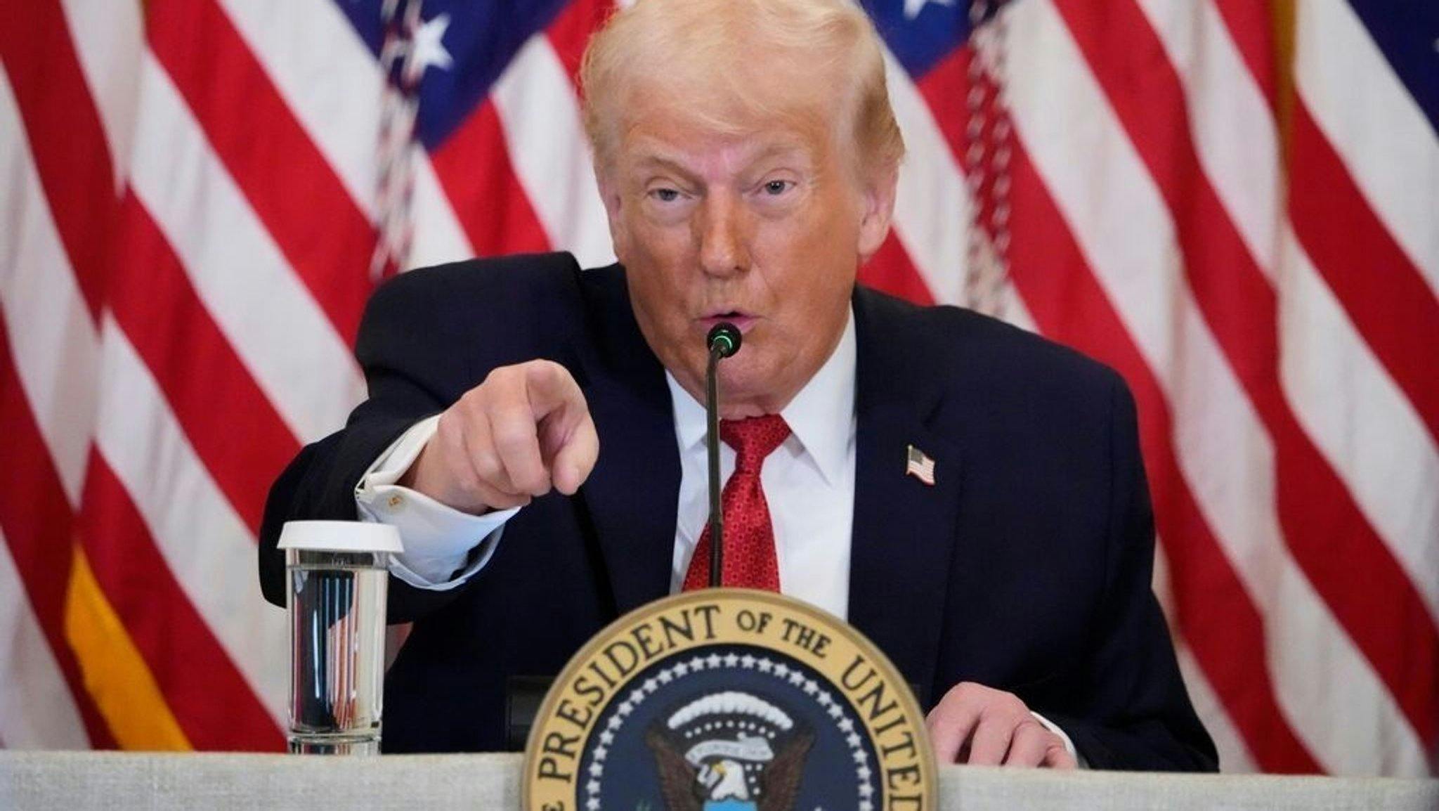 US-Manager weerspreken Trump – maar alleen met de handrem erop