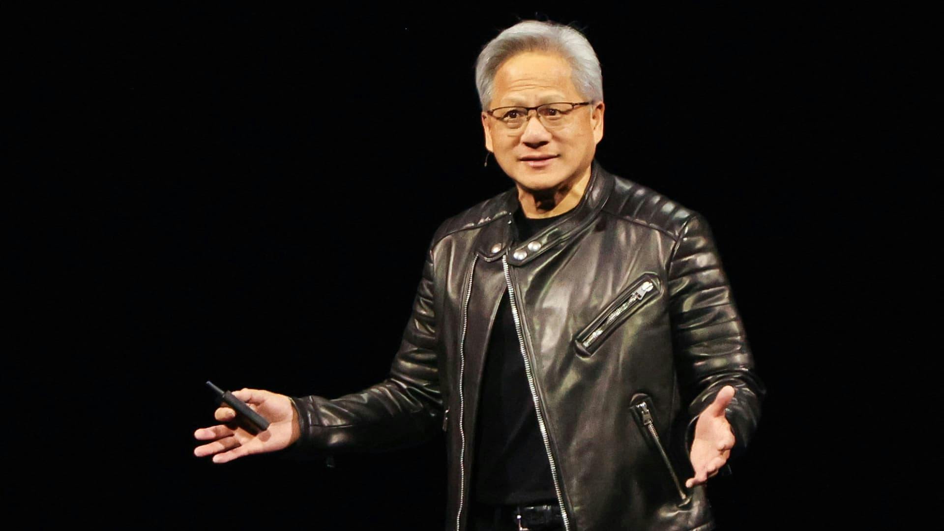 Machtpoker mengenai Chip AI: Bos Nvidia Jensen Huang dalam Misi Sensitif di China