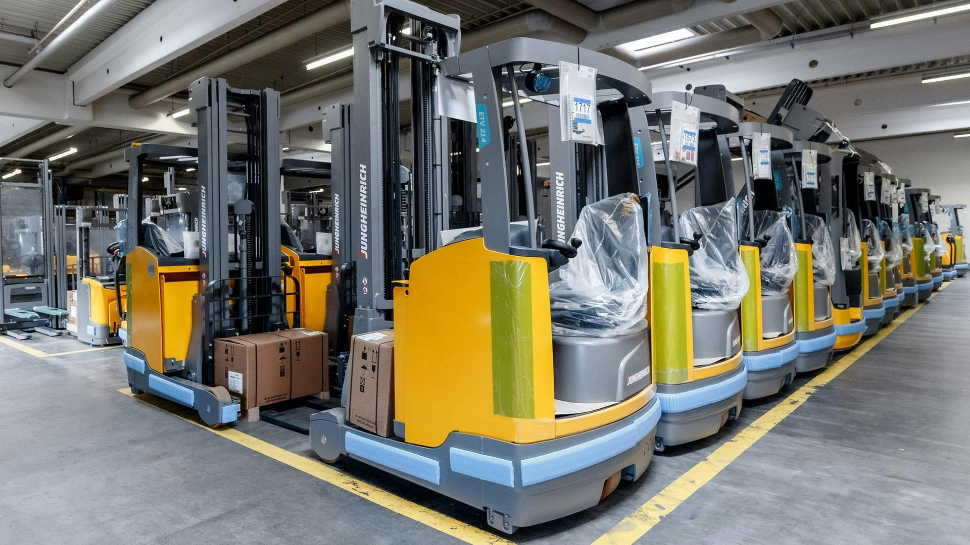 Jungheinrich akcie se stěží pohybují: IG Metall zastavuje protesty a sází na jednání