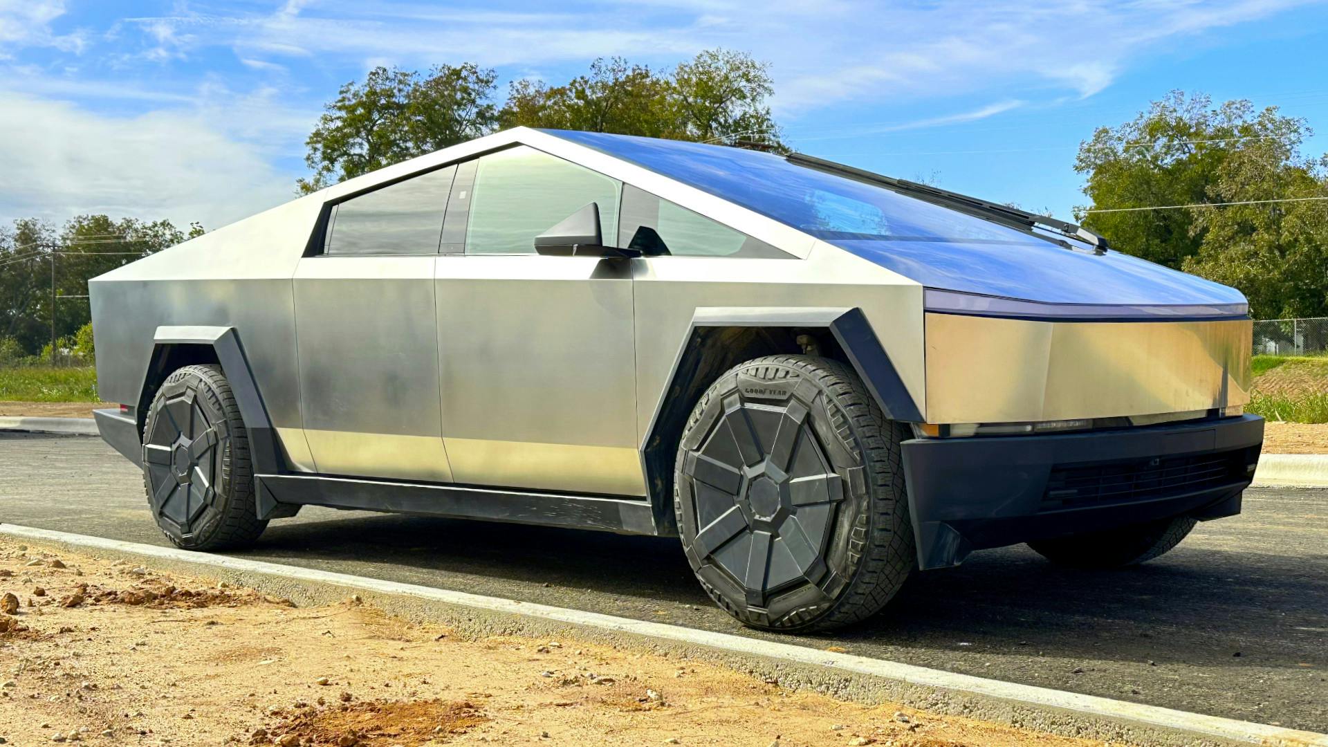 Cybertruck bajo presión: ¿se convertirá la esperanza de Tesla en un fracaso de coche eléctrico en 2025?