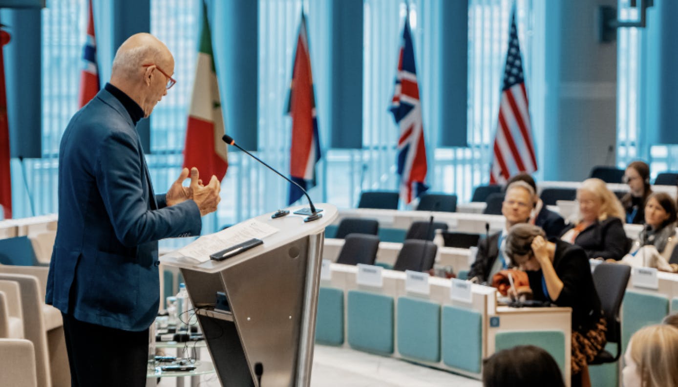 Lamy sounds alarm as ocean research community moves to fill knowledge gaps