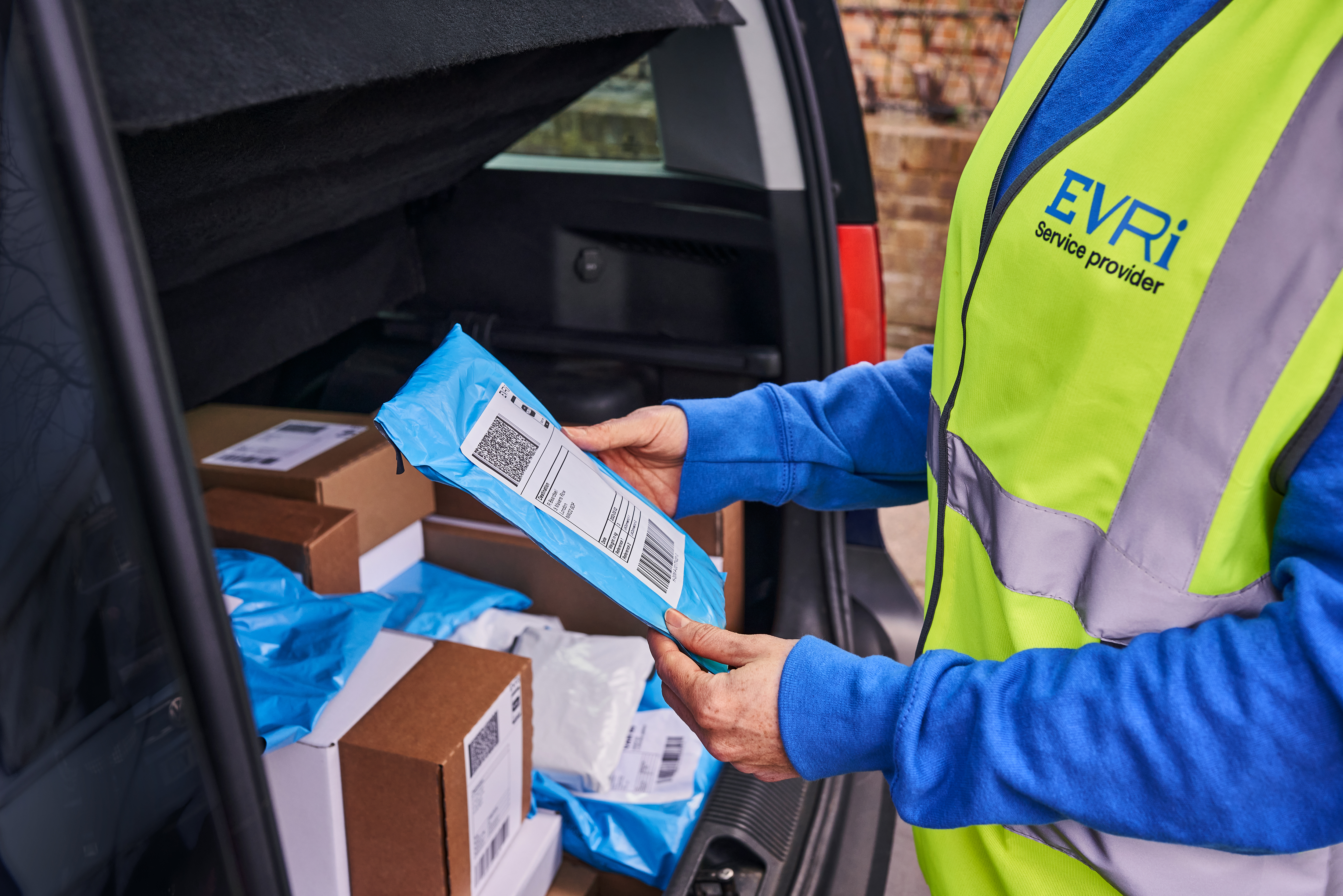 Evri Opens Largest Distribution Hub In Europe | Evri