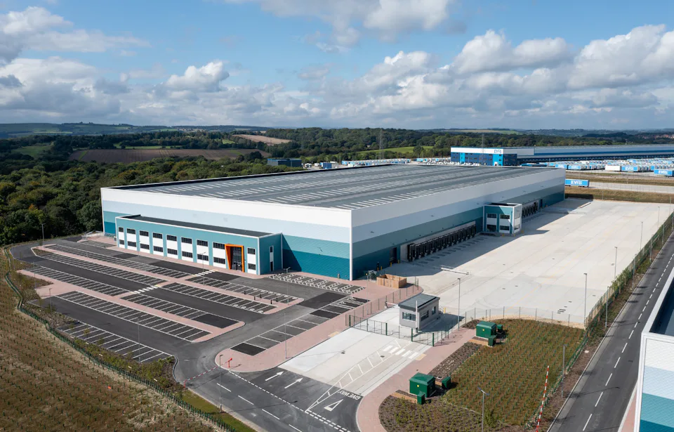 Image showing external view of Evri's new fulfilment hub in Barnsley