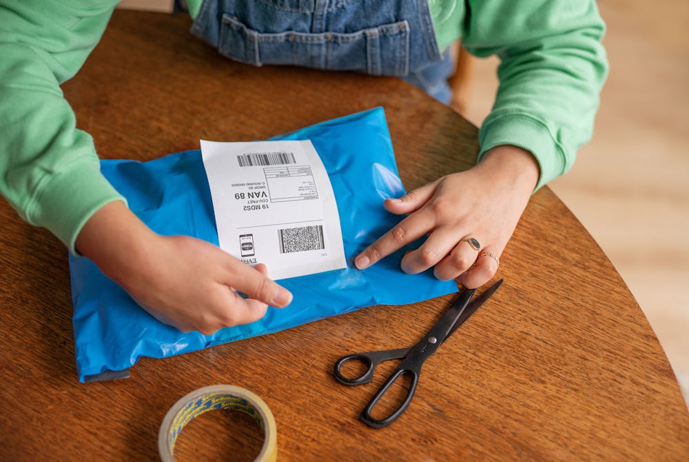 Evri Cheap Parcel Delivery Courier Service UK Evri Cheap Parcel Delivery Courier Service UK
