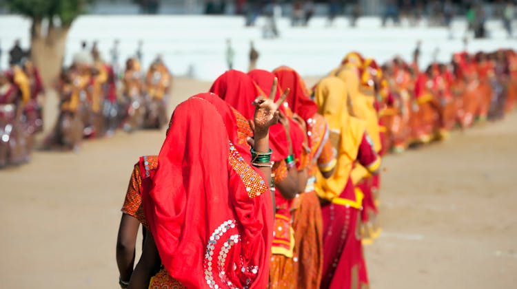 Bollywood-Klänge transportieren einen nach Indien