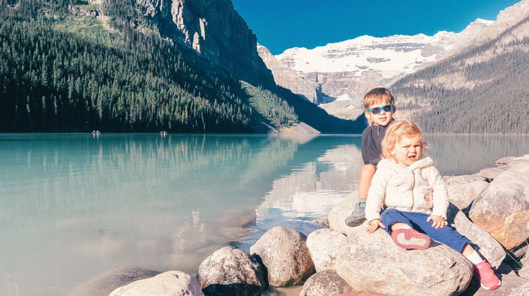 Voyage en famille avec de jeunes enfants, comment s'organiser