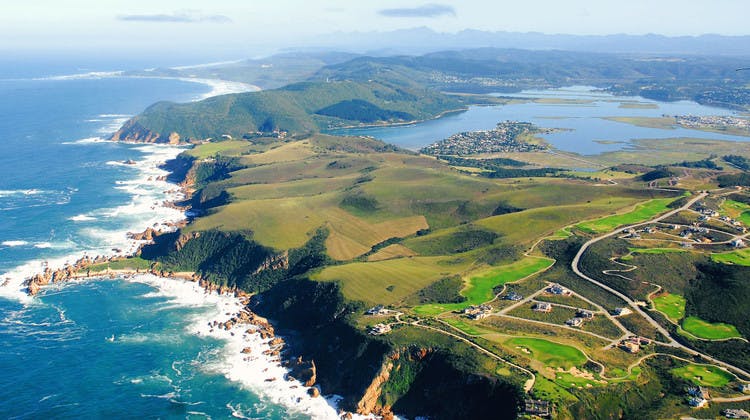 Vue aérienne de la Garden Route à Knysna, Afrique du Sud