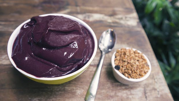 Bol d'açai na tigela