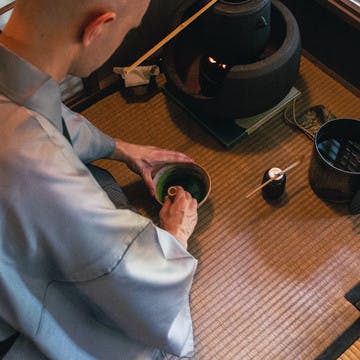 Teezubereitung in Japan