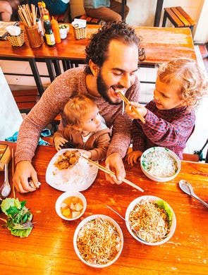 Tester des plats locaux avec ses enfants, c'est possible !