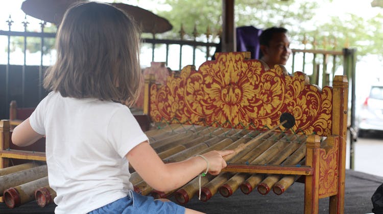 Descubriendo las artes balinesas en familia
