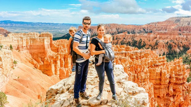 Portes bébés en voyage