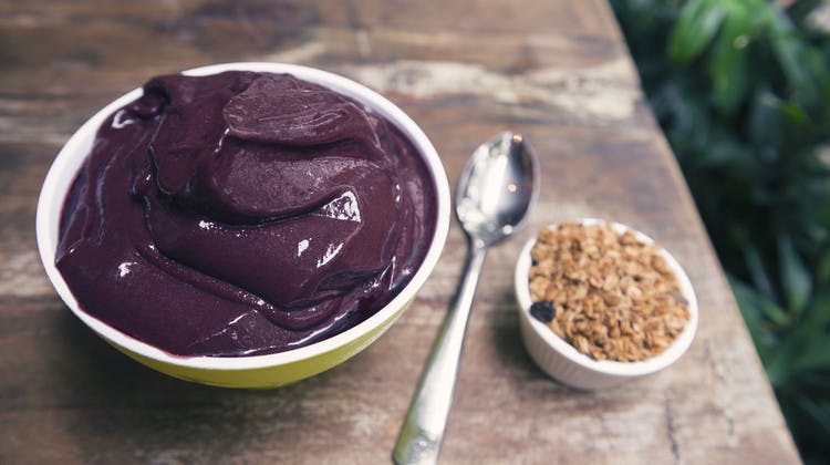 Bol d'açai na tigela