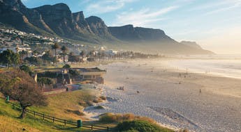 La plage de Camps Bay au Cap, Afrique du sud