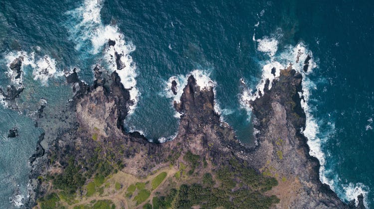 La côte de Kauai vue d'hélicoptère, Hawaï