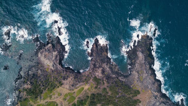 La côte de Kauai vue d'hélicoptère, Hawaï