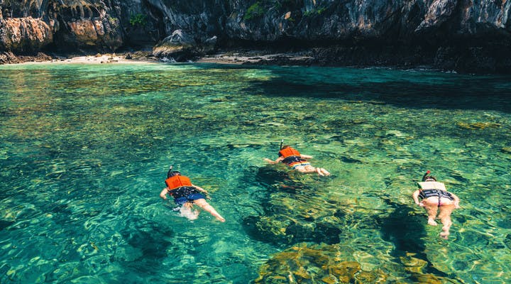 Family snorkelling in Thailand