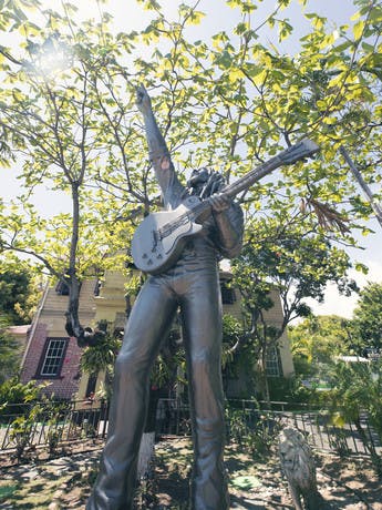 Statue de Bob Marley à Kingston en Jamaïque