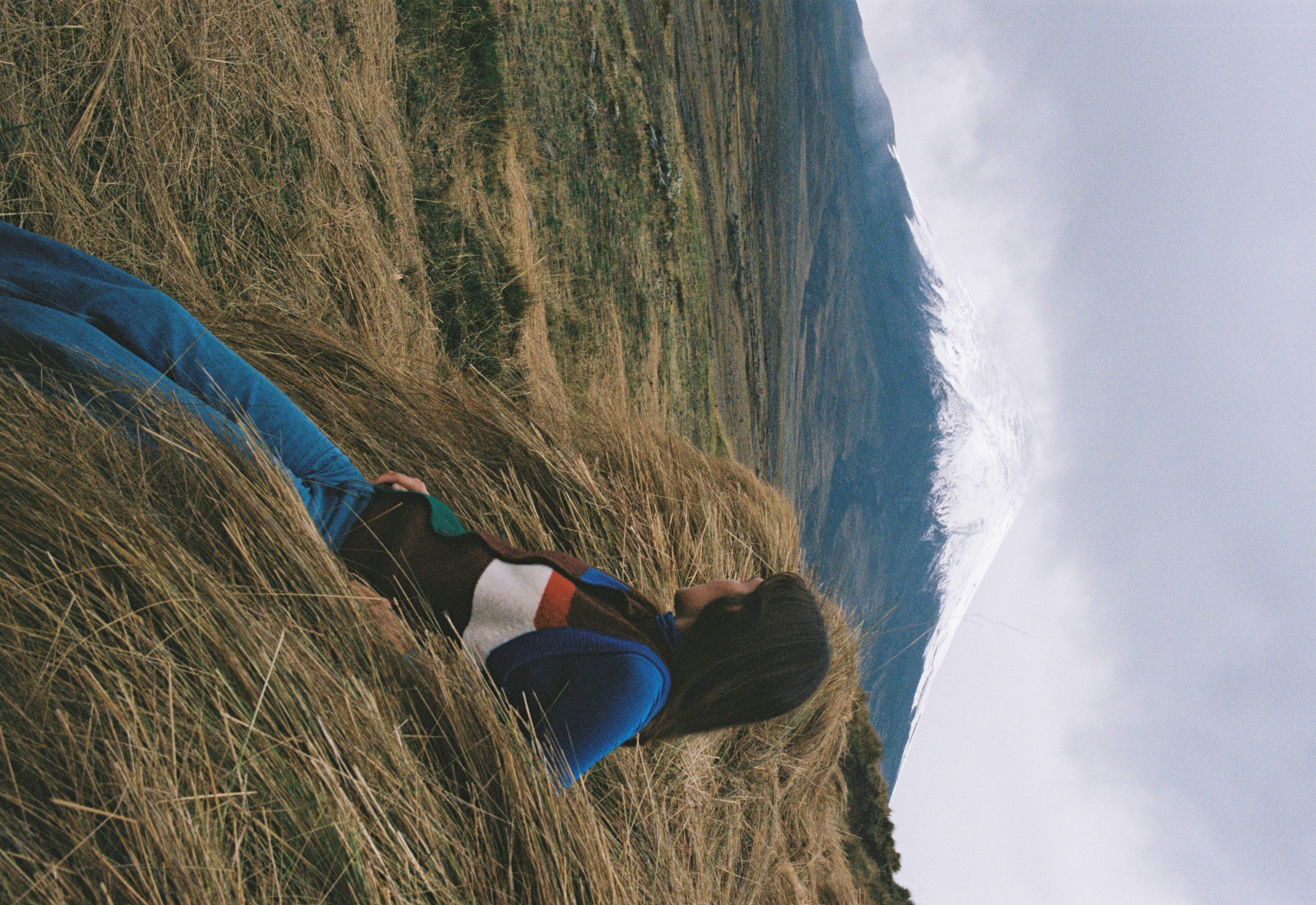 @outliersguide & @helenapalauarvizu