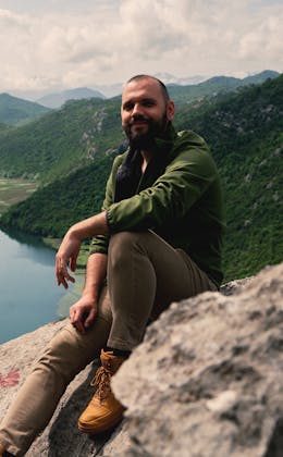 Die Agentur von Nikola