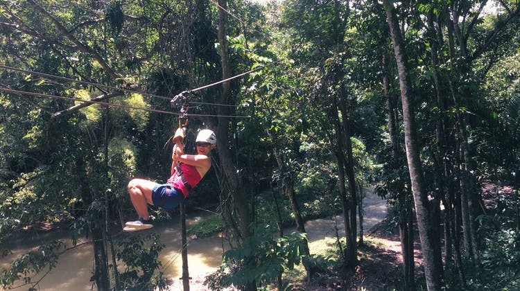 Tyrolienne au Chukka Adventure Park en Jamaïque