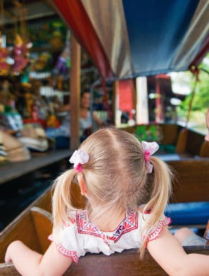 Family traveller in Thailand