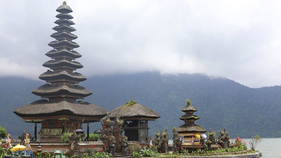 Templo Bratan en Bali, a visitar en familia