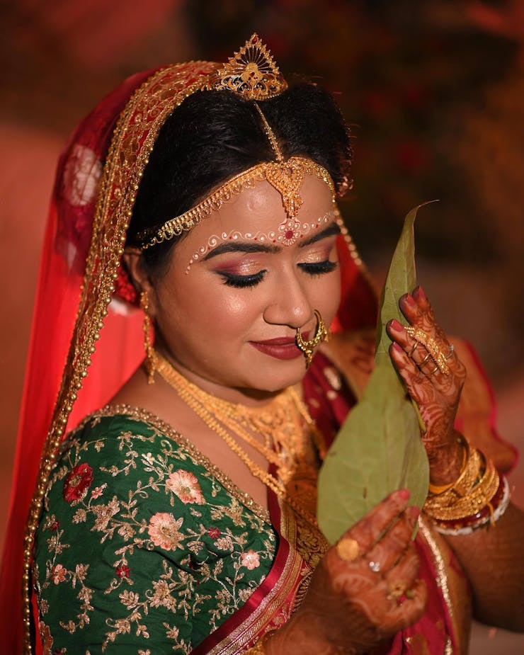 professional makeup artist in kolkata