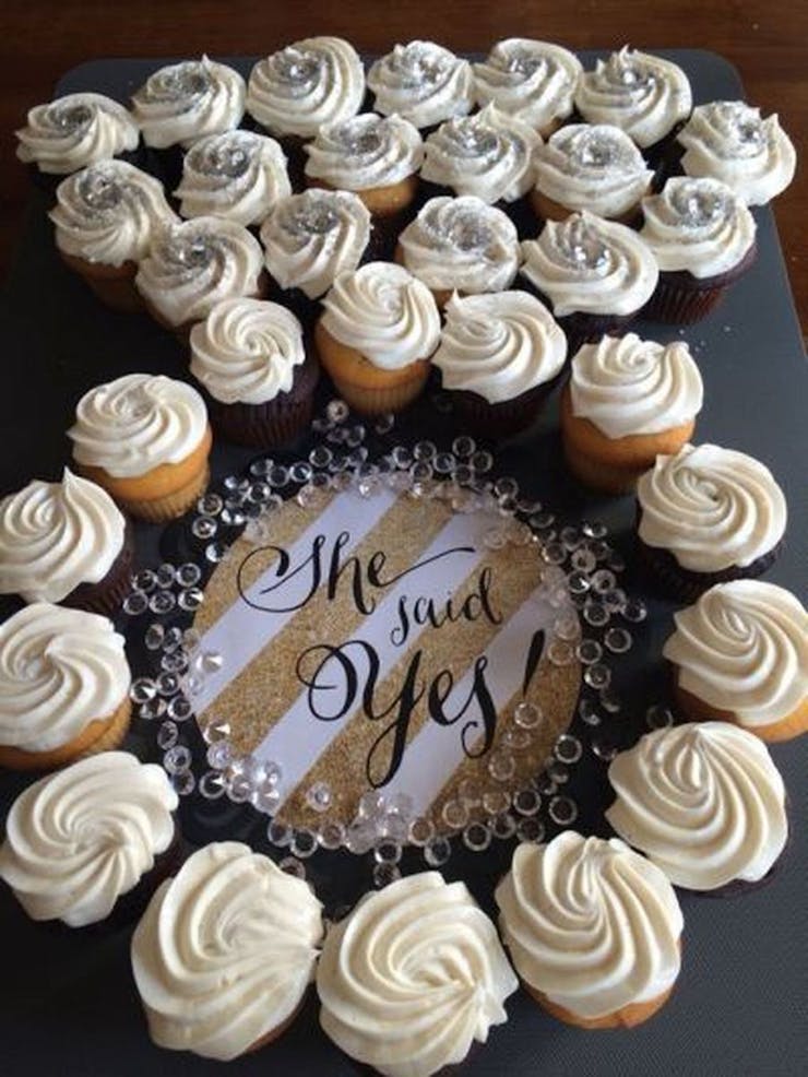popular engagement cake design