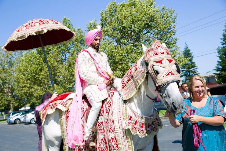 wedding entry ideas for groom