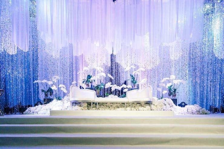 Blue White Theme Reception Stage Décor