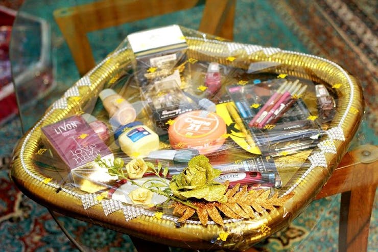 classic wedding gift decoration ideas