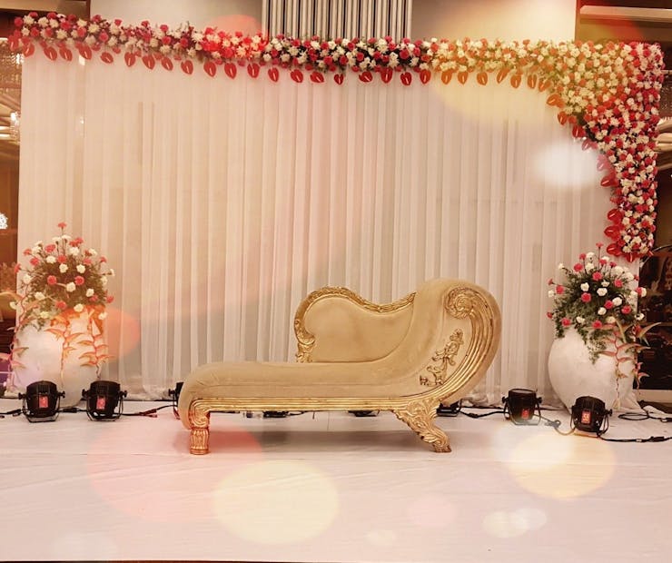 Pastel Theme Reception Stage Décor