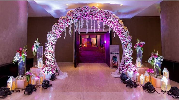 simple wedding gate decor ideas