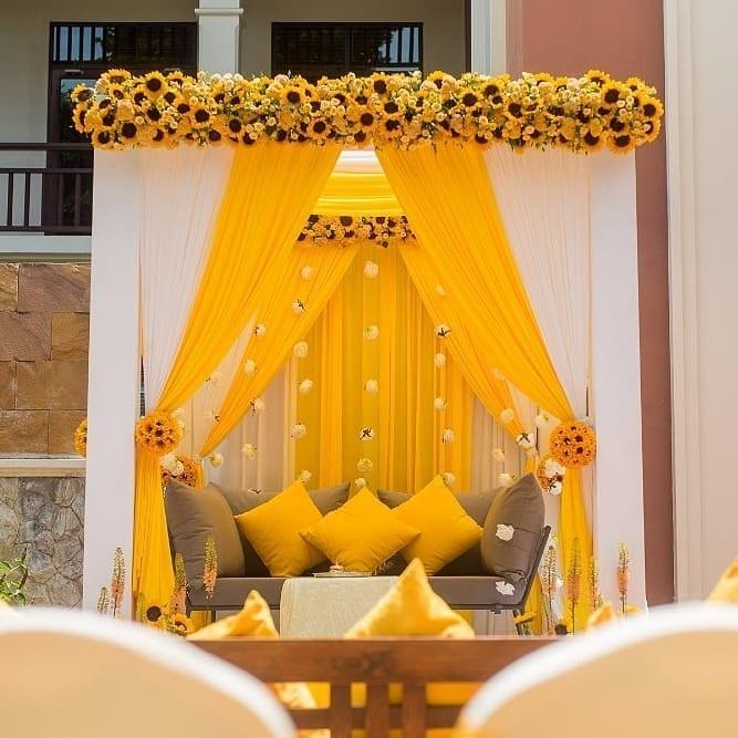 Beautiful Haldi Decoration Setups for Bride/Groom at Home or Outdoor in  Delhi NCR, Gurugram, Noida