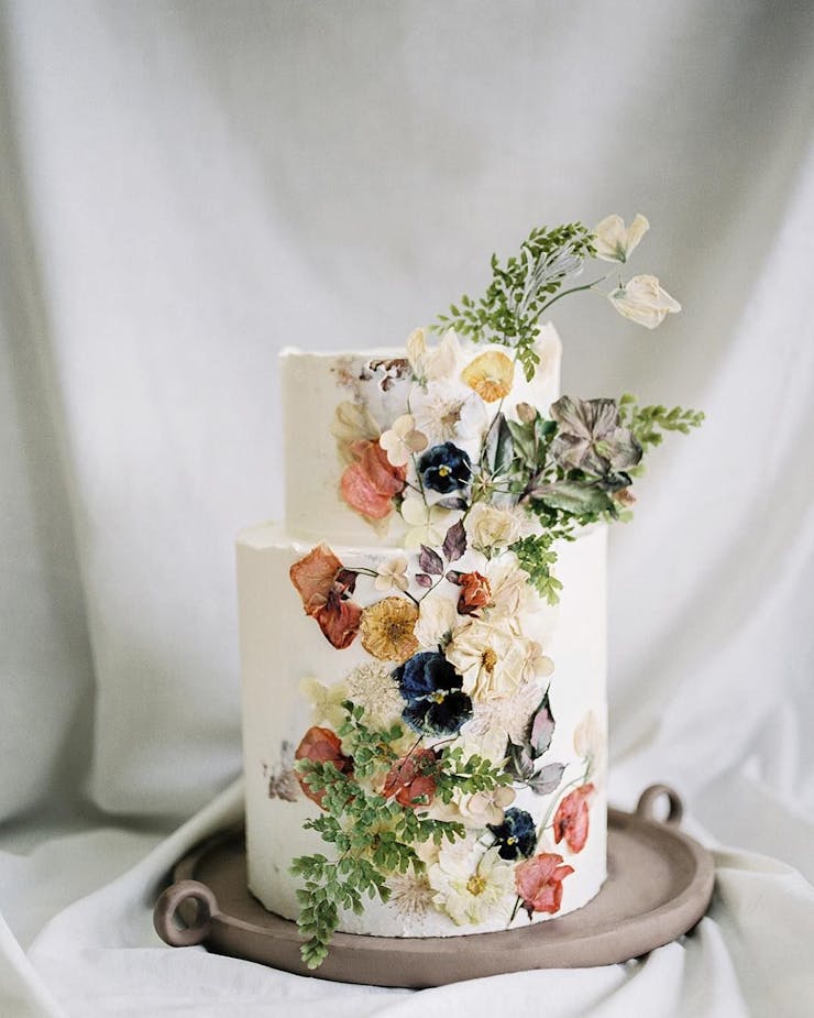 latest engagement cake design