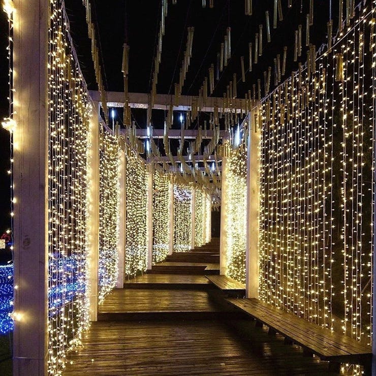 dreamy decor of wedding entrance