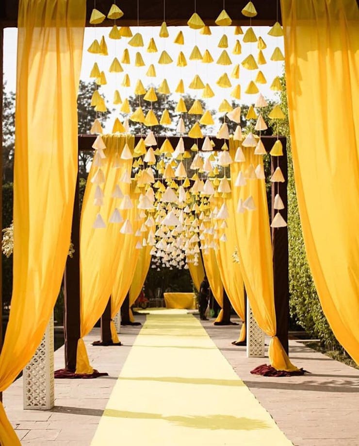 creative wedding entry decors