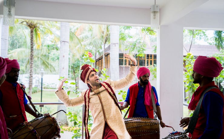 coolest groom entry ideas