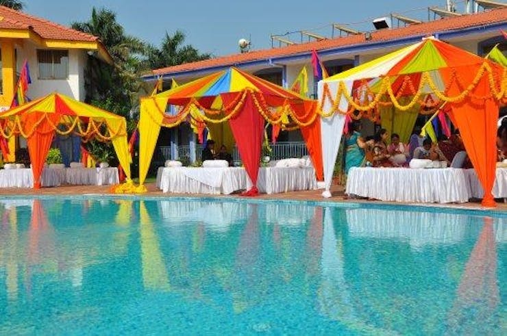 Poolside Mehendi Decoration