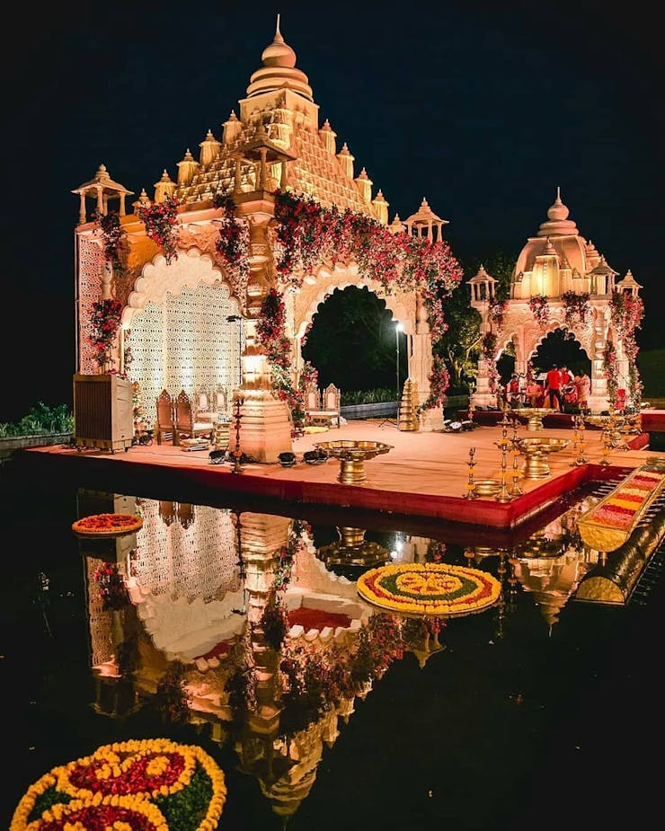offbeat wedding mandap decor