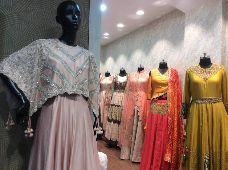 Best bridal lehenga stores in Kolkata