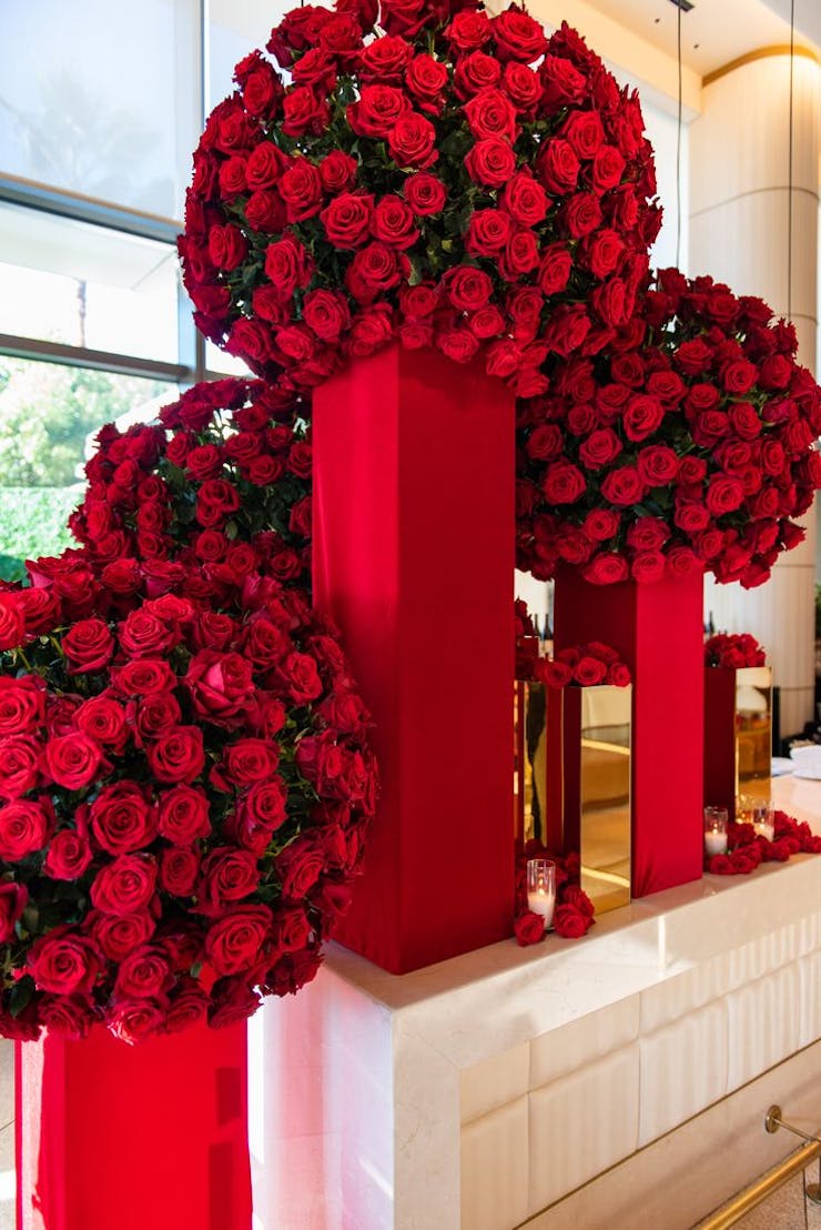 floral installation for wedding decor