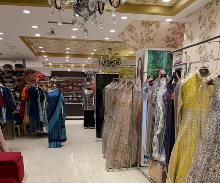Best bridal lehenga stores in Kolkata