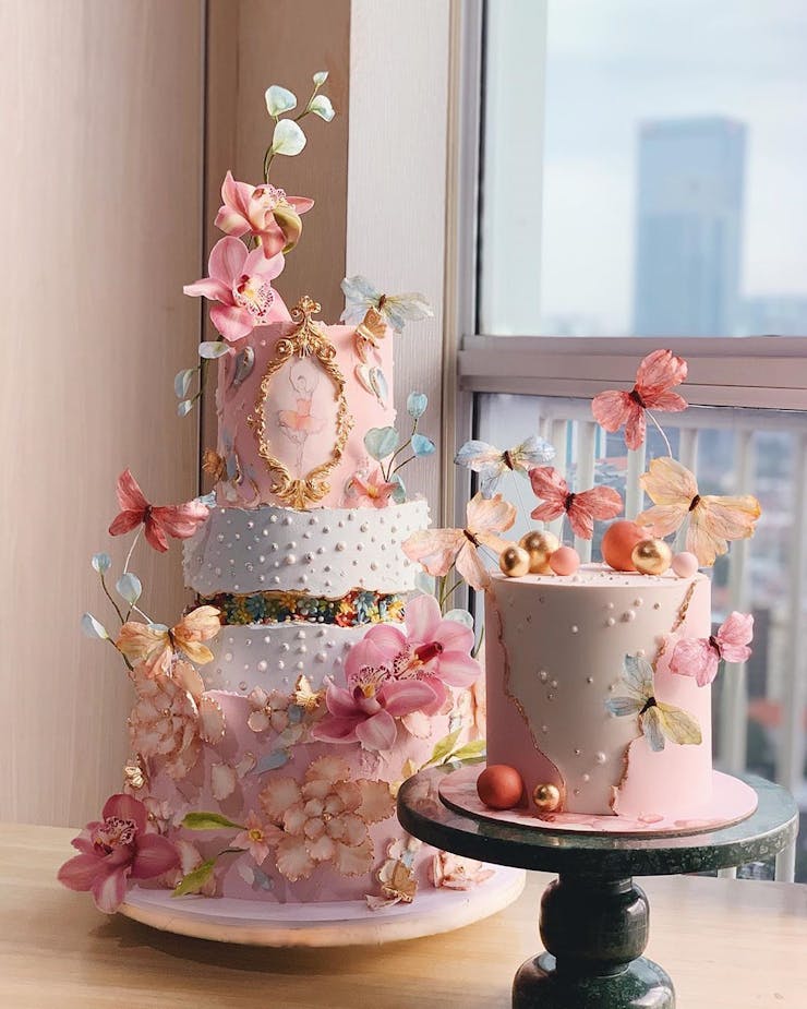 elegant wedding cake design