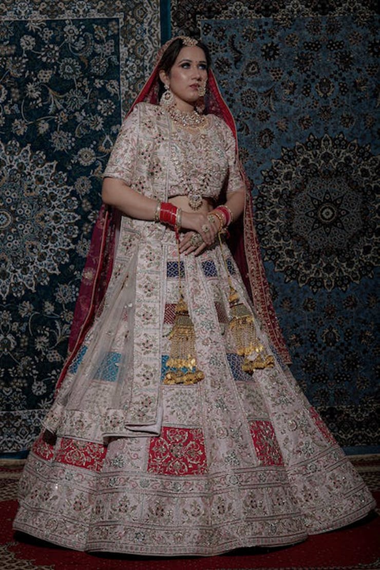 14. Zardosi Lehenga in Bengali Wedding Dress: